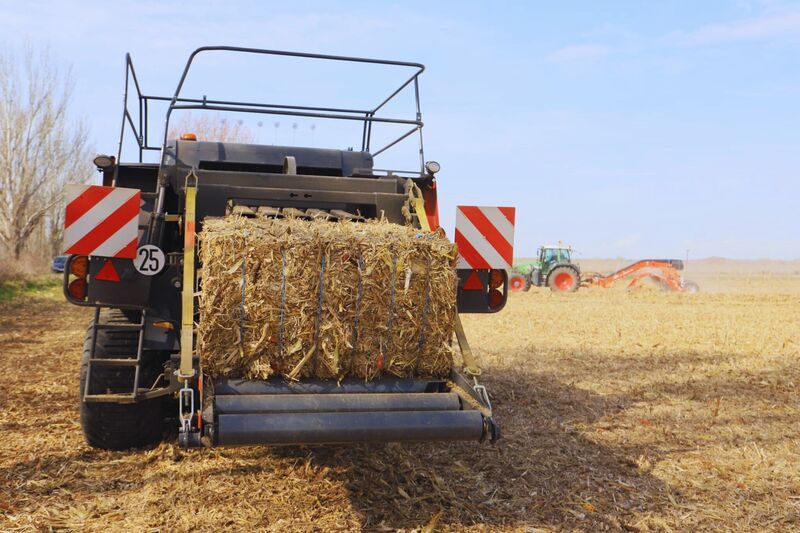 reolum maquinaria recoger restos maiz para bioenergia