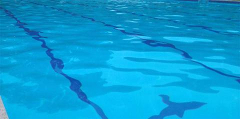Piscina son hugo con biomasa Palma de Mallorca