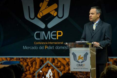 Roberto Bravo vicepresidente de avebiom presenta CIMEP 